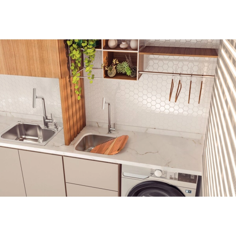 Torneira Versa Tramontina em Aço Inox com Bica Articulada