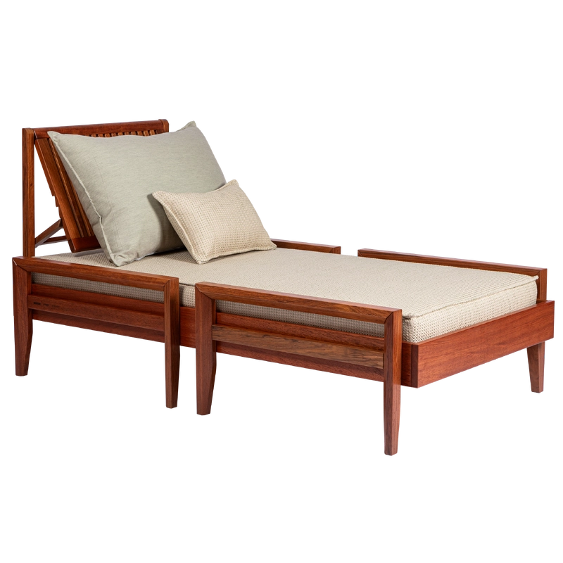 Chaise Tramontina Mood em Madeira Jatobá FSC com Braços Baixos