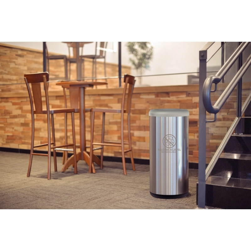 Lixeira Inox Tramontina Piemonte com Acabamento Acetinado e Tampa Basculante Cinza em Polipropileno 40 L