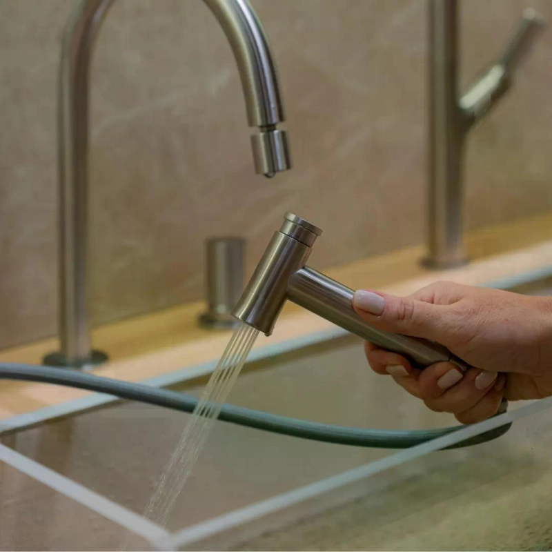Monocomando de Cozinha com Bica Direcionável e Ducha Manual Modu - GunMetal