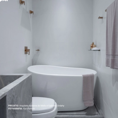 Banheira Embaú Glossy White